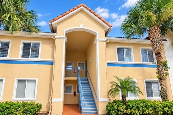 522 VILLA DEL SOL CIR 203