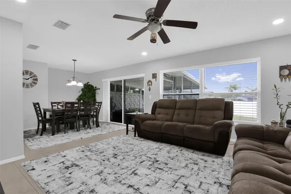 14 APPLE HILL HOLW