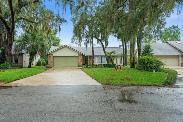 154 CITRUS TREE LN
