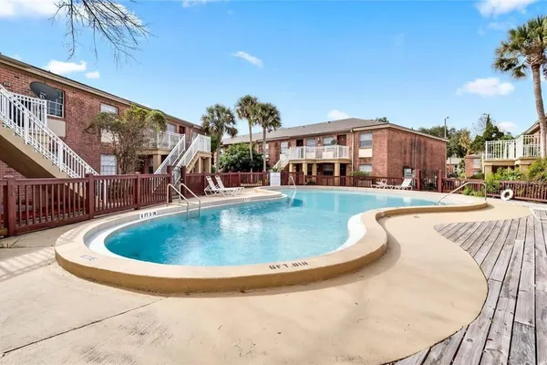 448 BANYON TREE CIR 206