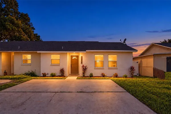 3218 REDDITT RD