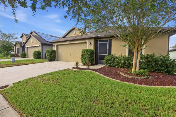 1151 WOODLARK DR