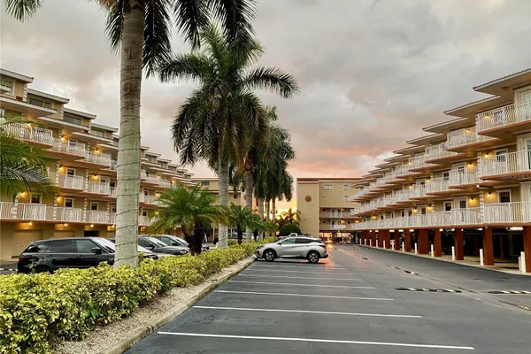 1420 BAYSHORE BLVD 309