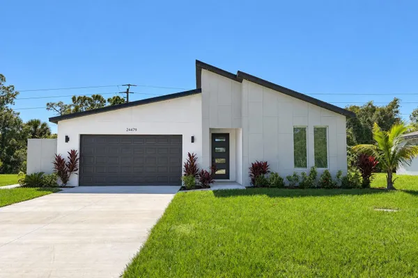 24479 SW KINGSWAY CIR