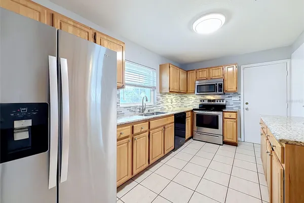 8424 POCASSET PL