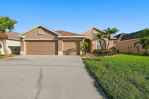 1822 MIRA LAGO CIR