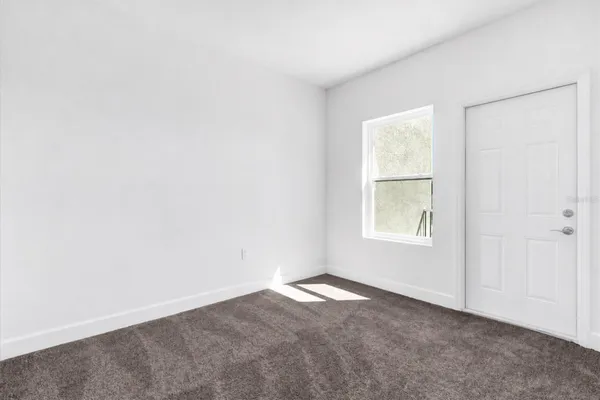 452 LAKE SHORE PKWY