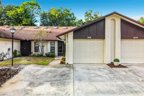 3881 VILLA ROSE LN