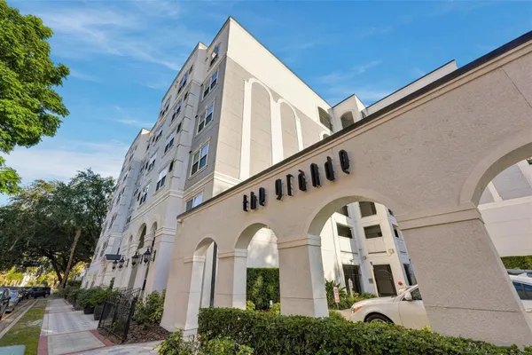 304 E S ST 5023