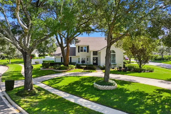 1233 WELLINGTON TER