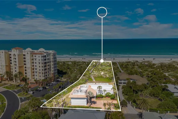 2117 OCEAN DR