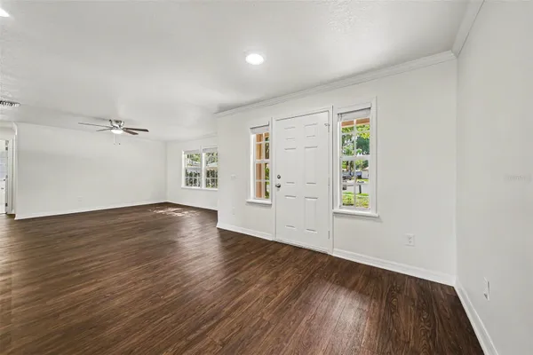 245 OAK RUN CT