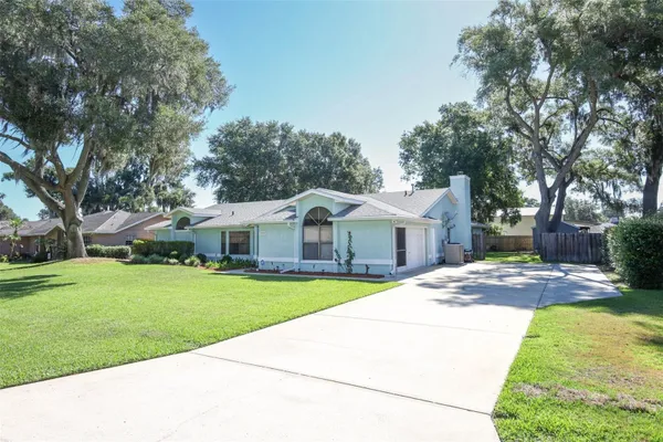 610 YORKTOWN DR