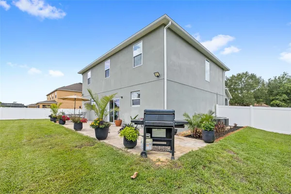 122 LOS ARBOR DR