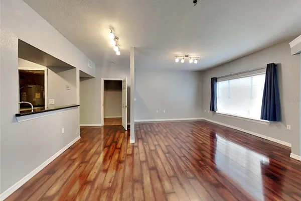 2328 MIDTOWN TER 1024