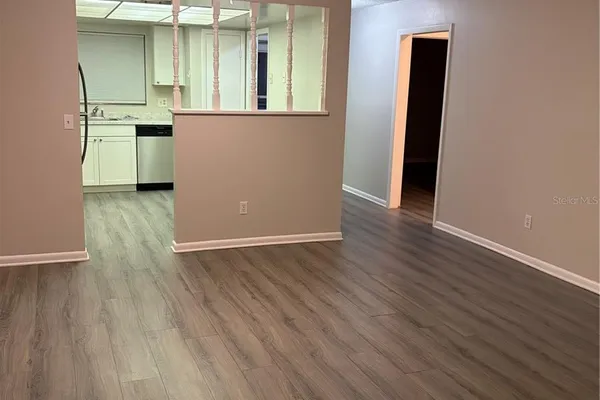 7081 BALBOA DR 7081