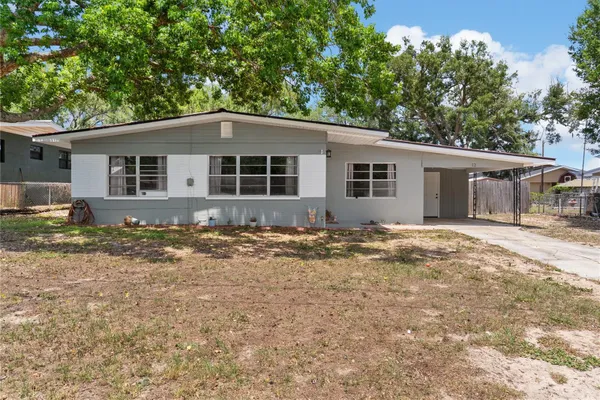 12 BEVERLY DR