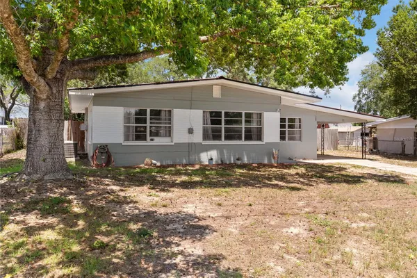 12 BEVERLY DR