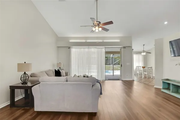 13290 DON LOOP