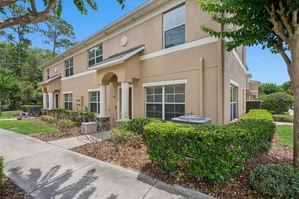 450 CARINA CIR
