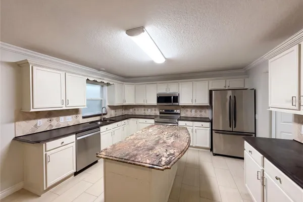 3312 WHITE BLOSSOM LN