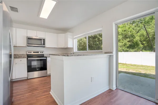 10225 SUMMERVIEW CIR