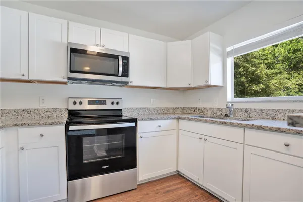 10225 SUMMERVIEW CIR