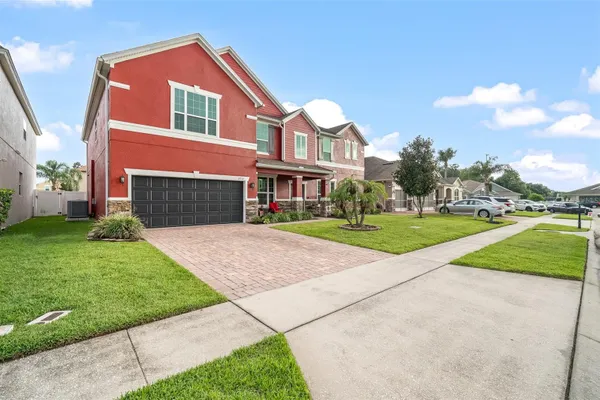 2711 CYPRESS TREE TRL