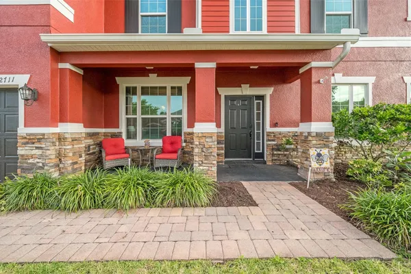 2711 CYPRESS TREE TRL