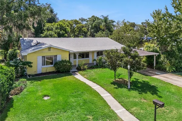 1003 LAKE BELL DR