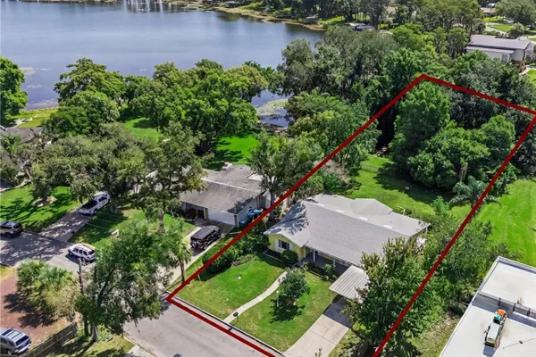 1003 LAKE BELL DR