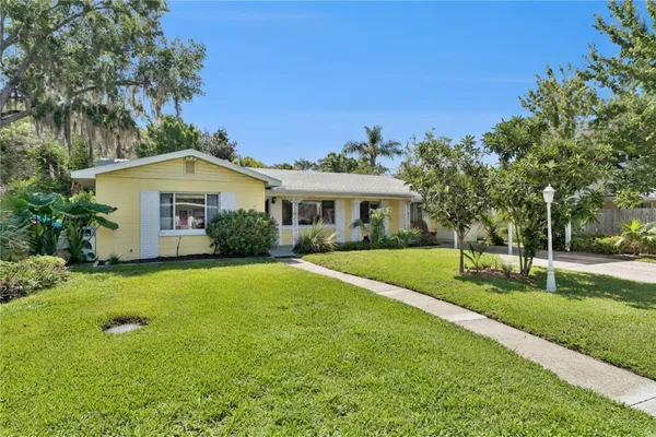 1003 LAKE BELL DR