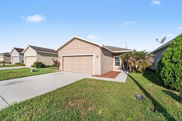 2865 WHISPERING TRAILS DR