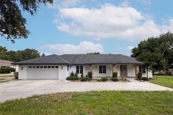 11200 ROSEHILL DR