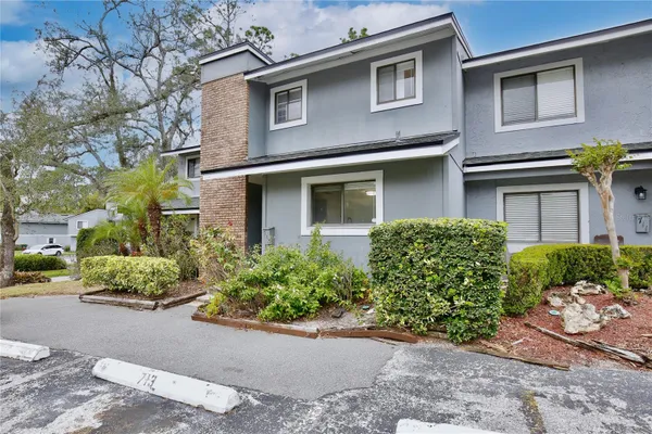713 SAINT MATTHEW CIR