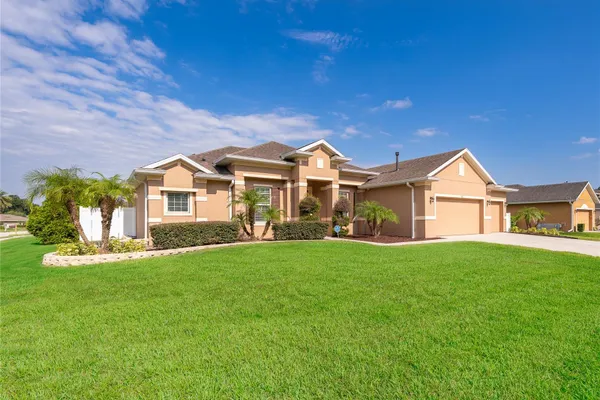 700 ELKHORN FERN LN