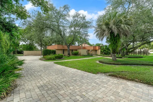 229 FLAME AVE