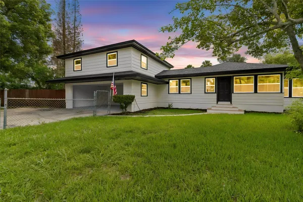 400 PLUMOSA DR