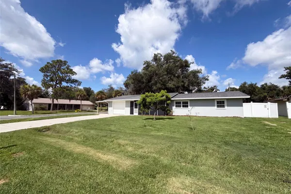 1823 LORI LN