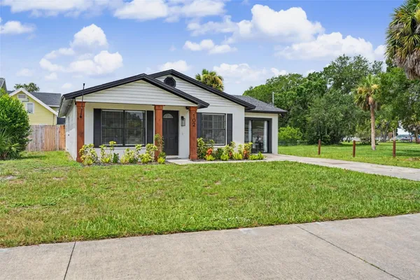 102 SHORE DR