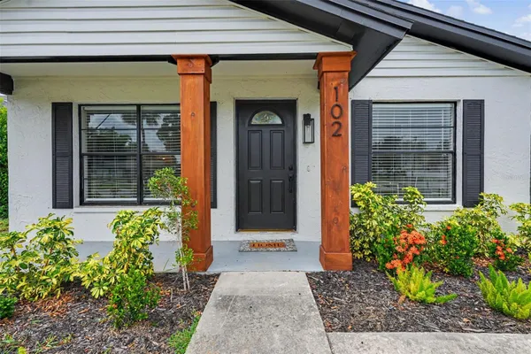 102 SHORE DR