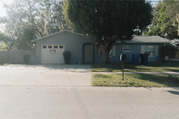 503 APRICOT DR
