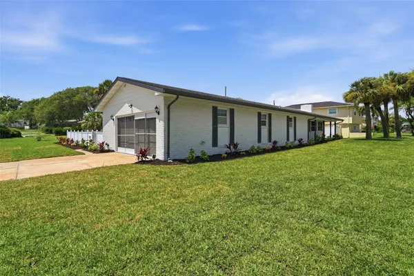 102 ANN RUSTIN DR