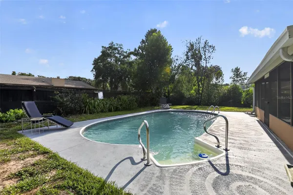 13635 BERKSHIRE CT