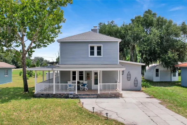 302 S PALM AVE