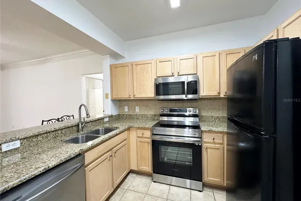 12843 MADISON POINTE CIR 201