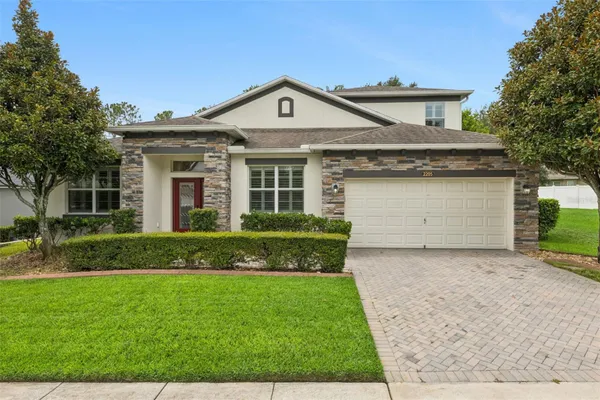 2205 PICKFORD CIR