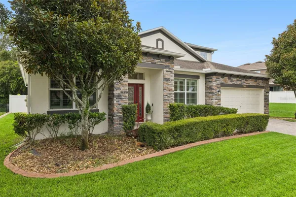 2205 PICKFORD CIR