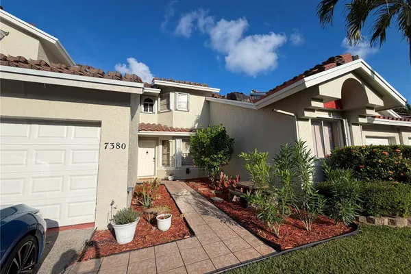 7380 PINEWALK DR 37-8