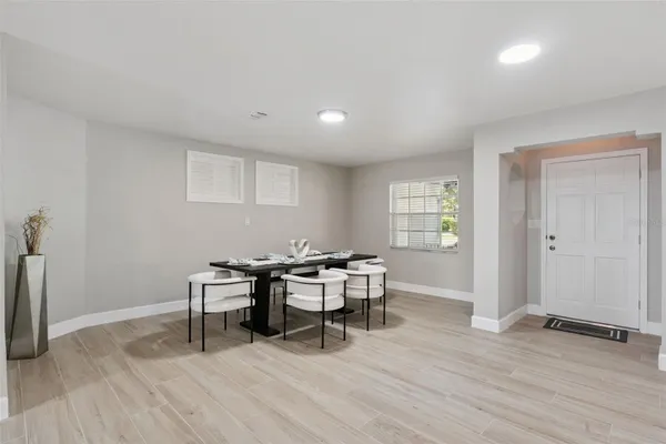 1033 CRYSTAL BOWL CIR